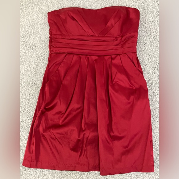 Studio Y - Apple Red Strapless Cocktail Dress Women’s Size 11/12 - Picture 1 of 8